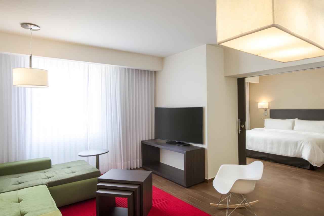 Fiesta Inn Express Monterrey Centro Exterior photo