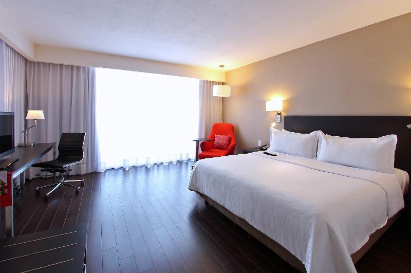 Fiesta Inn Express Monterrey Centro Exterior photo