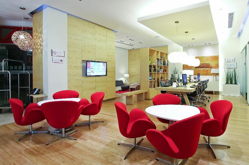 Fiesta Inn Express Monterrey Centro Exterior photo